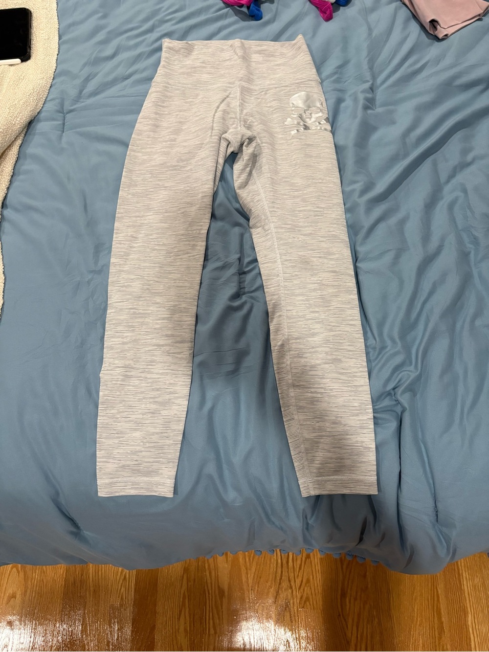 lululemon athletica Light Grey Heather Seamless Leggings with soul cycle logo